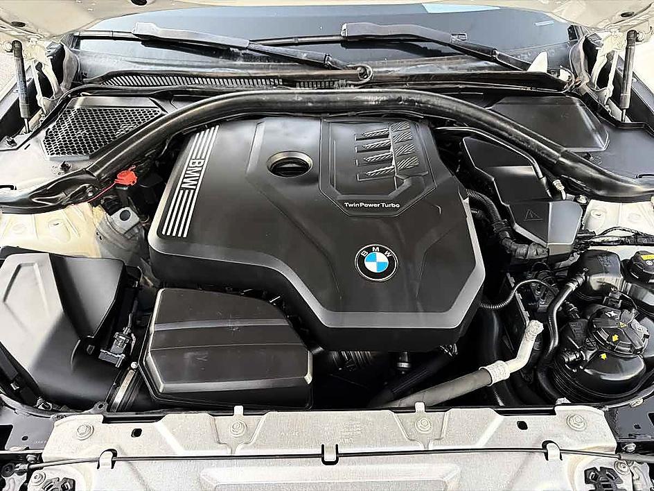 BMW 3 Series photo 25