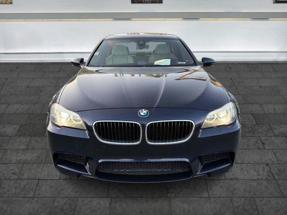 BMW M5 photo 2