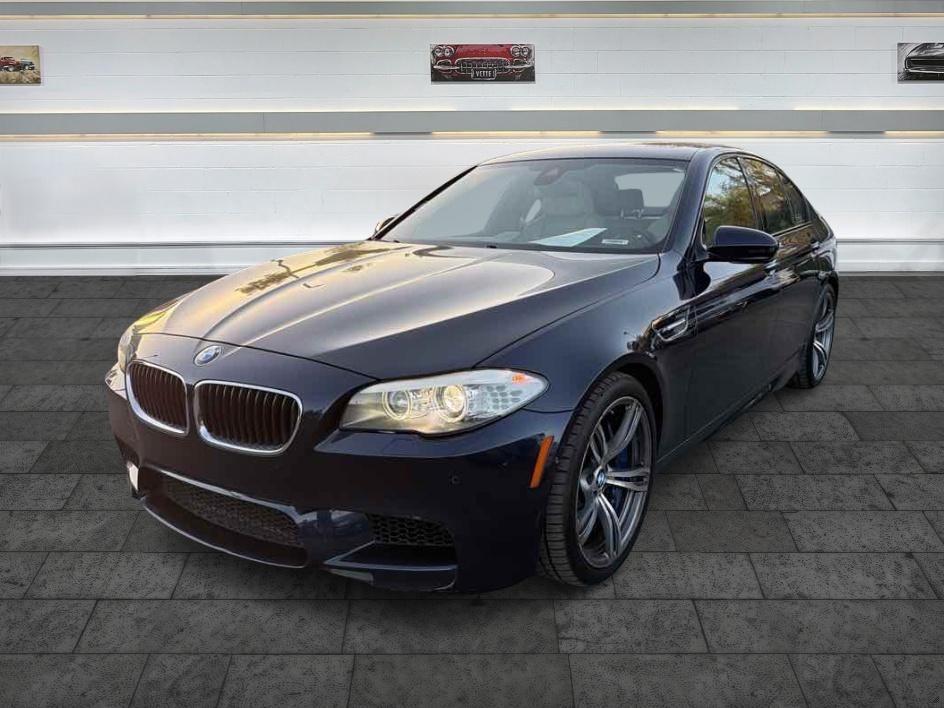 BMW M5 photo 3