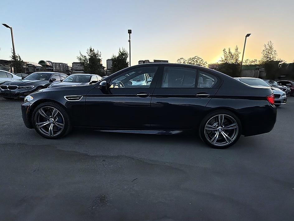 BMW M5 photo 9