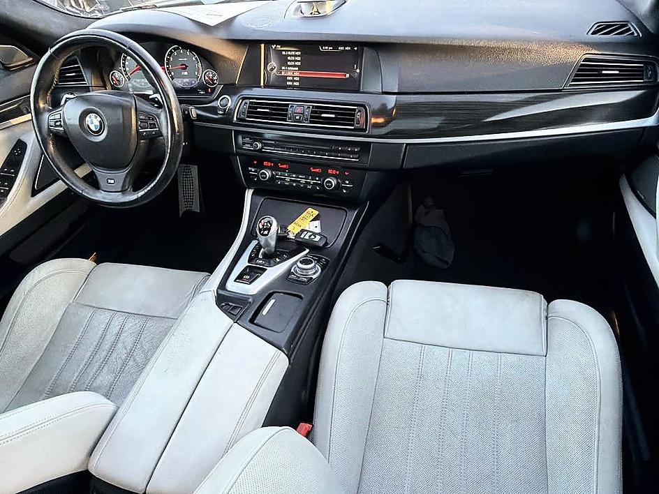 BMW M5 photo 20