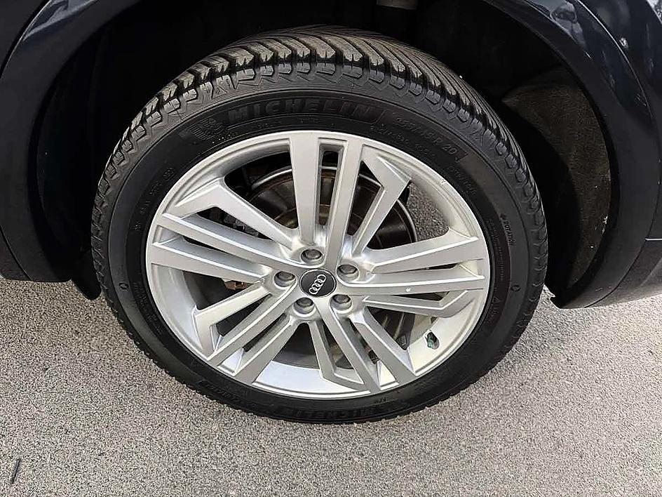 Audi Q5 photo 8
