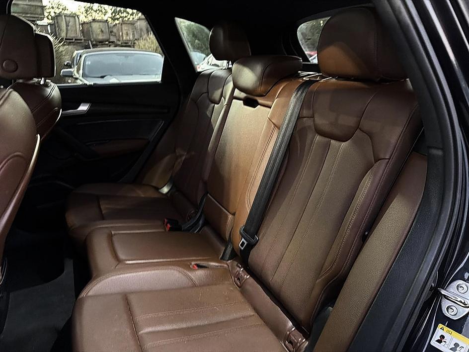 Audi Q5 photo 14