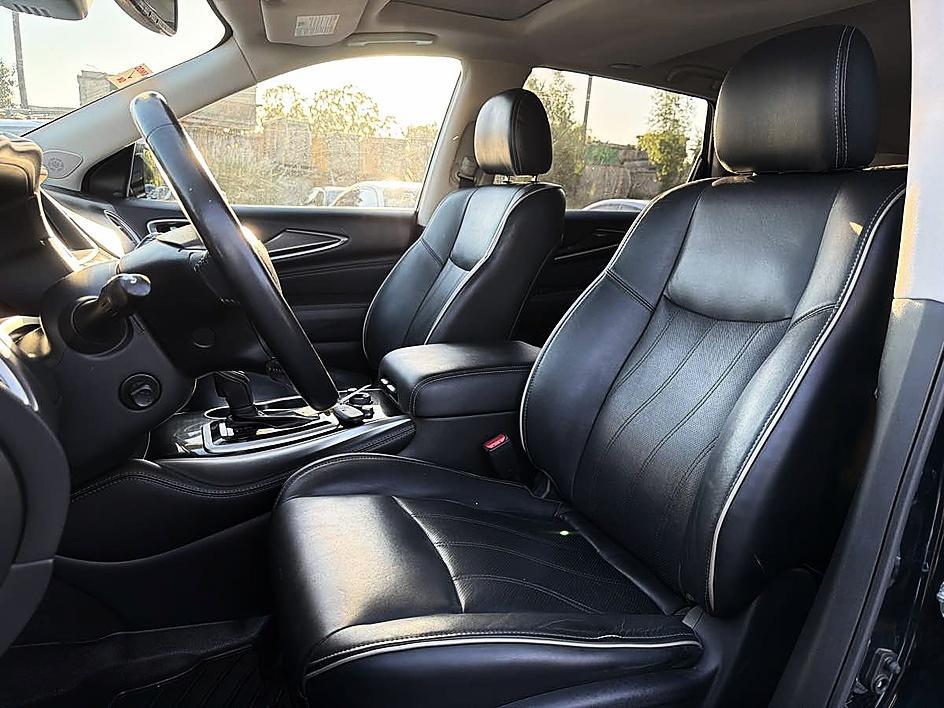 Infiniti QX60 photo 16