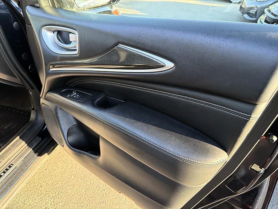 Infiniti QX60 photo 23