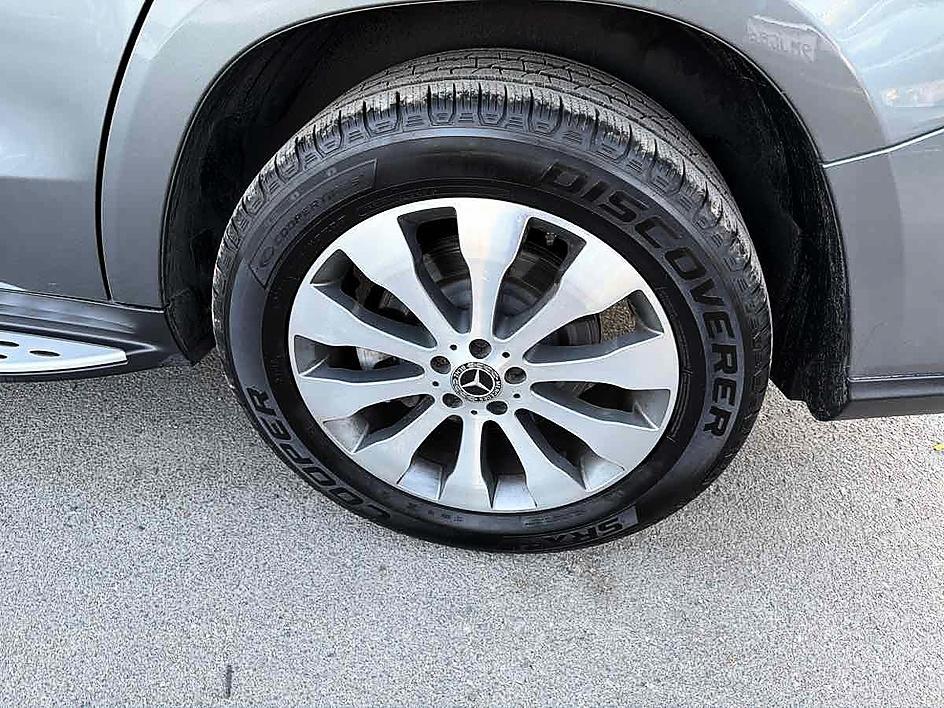 Mercedes-Benz GLS 450 photo 9
