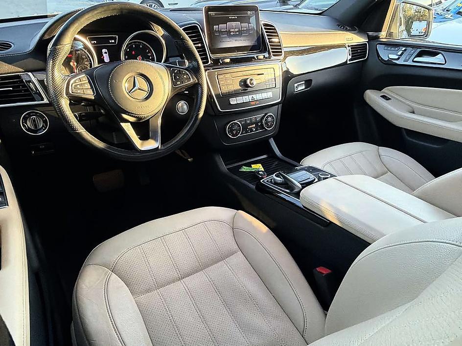 Mercedes-Benz GLS 450 photo 14