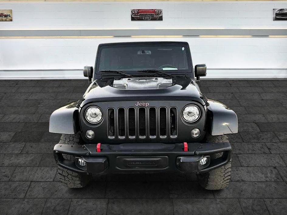 Jeep Wrangler photo 2