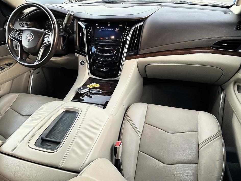 Cadillac Escalade photo 20