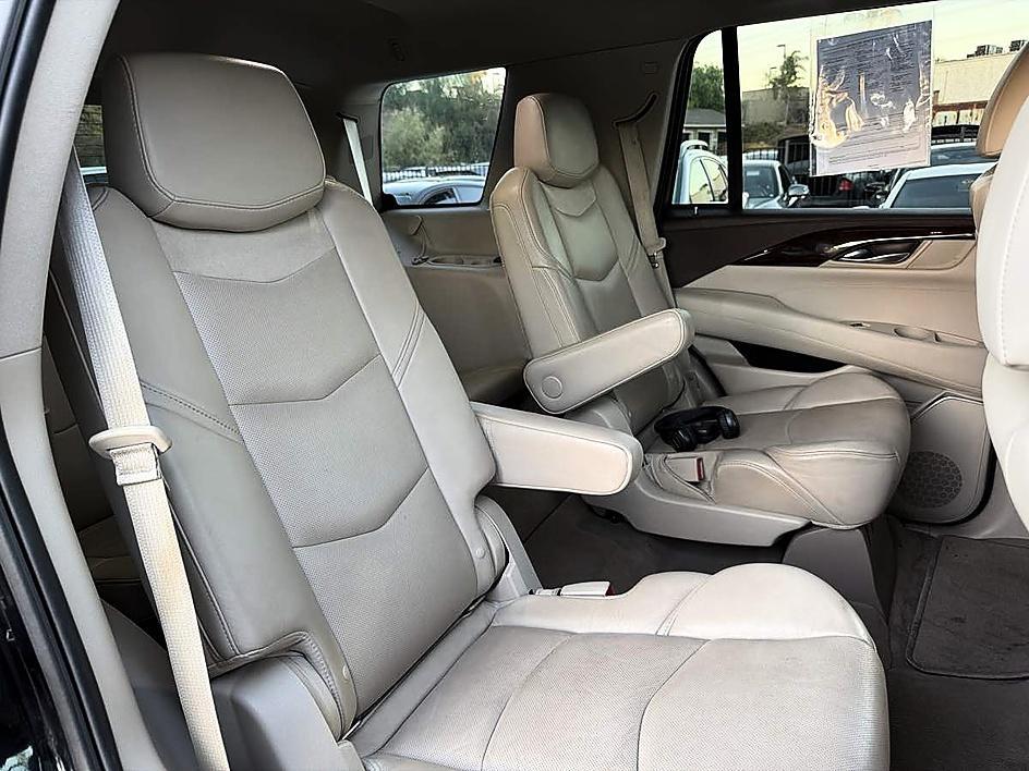 Cadillac Escalade photo 21