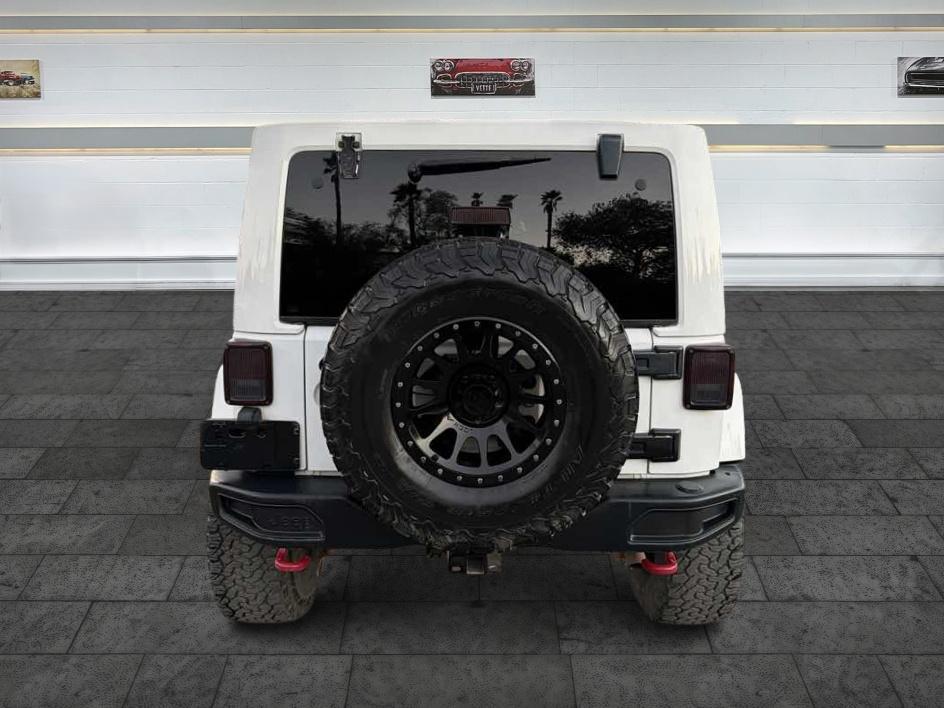Jeep Wrangler photo 6