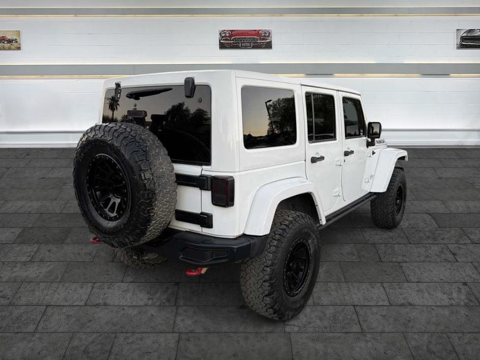 Jeep Wrangler photo 7