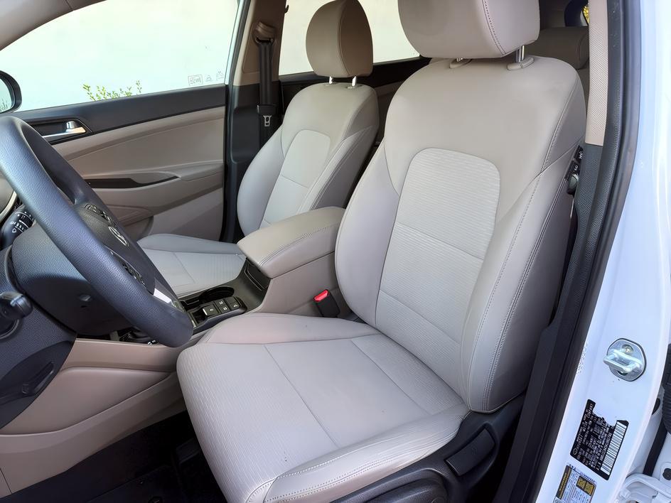 Hyundai Tucson photo 16
