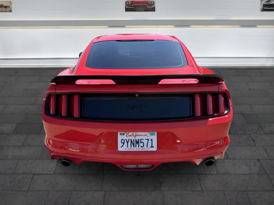 Ford Mustang photo 6
