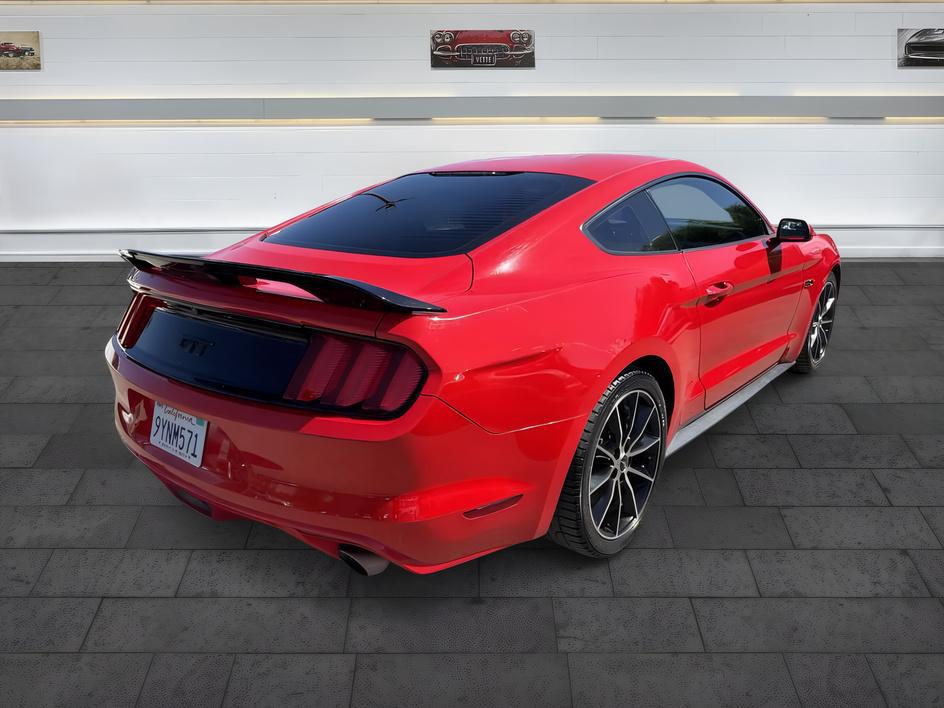 Ford Mustang photo 7