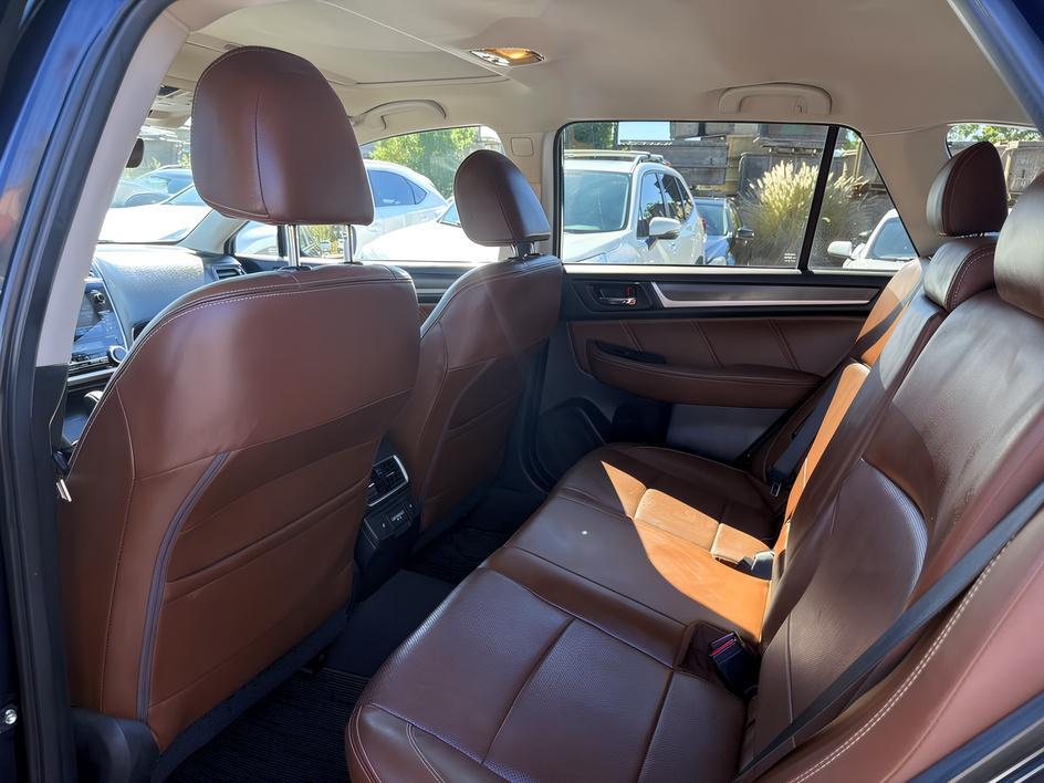 Subaru Outback photo 10
