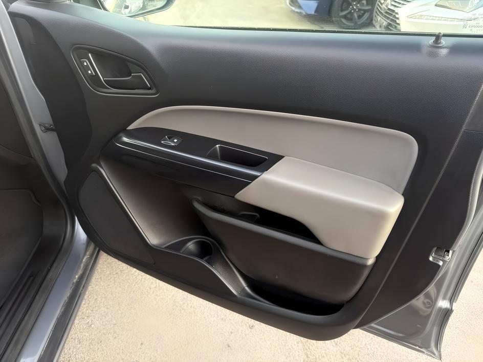 Chevrolet Colorado photo 19
