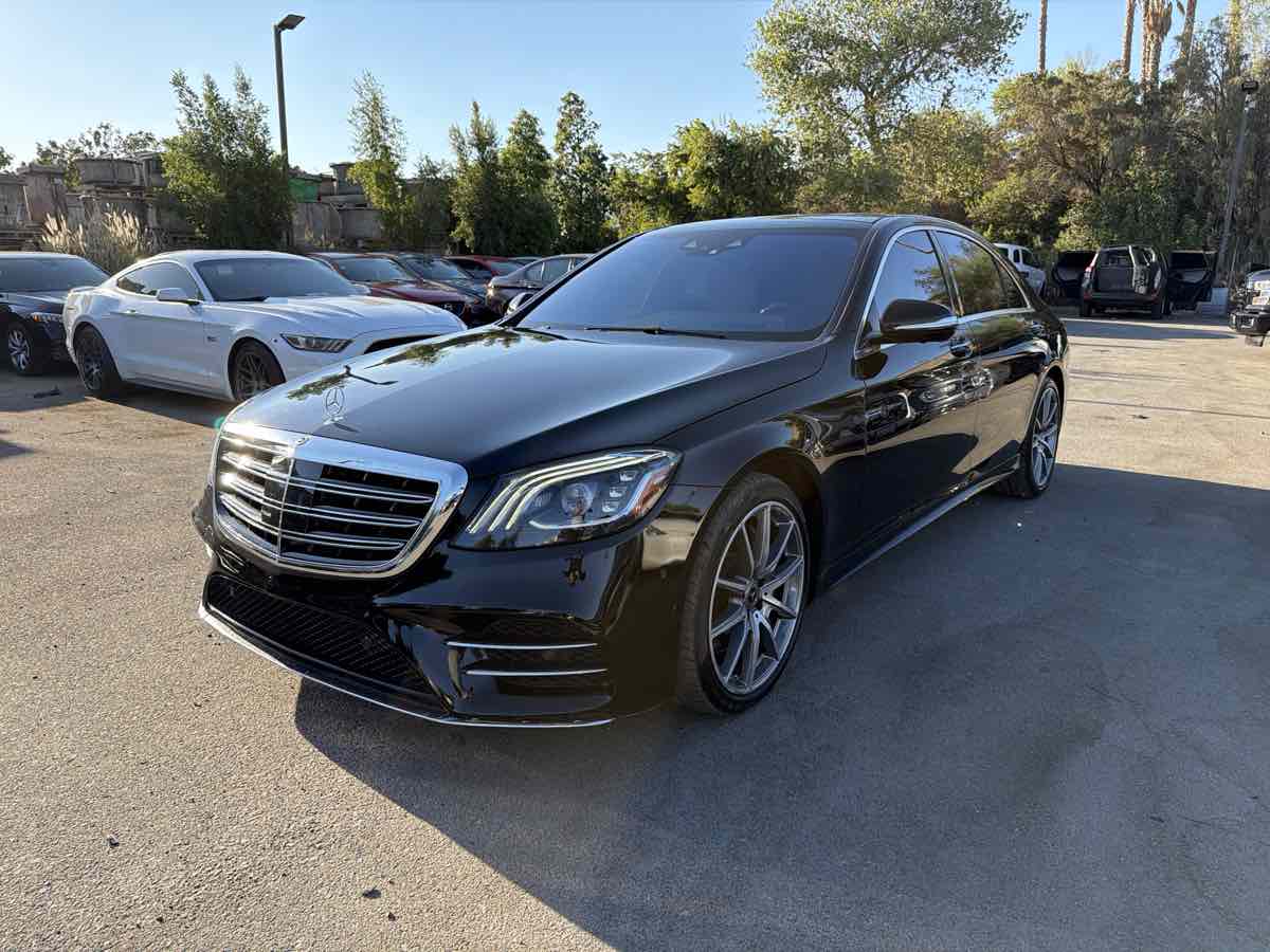 Mercedes-Benz s photo 3