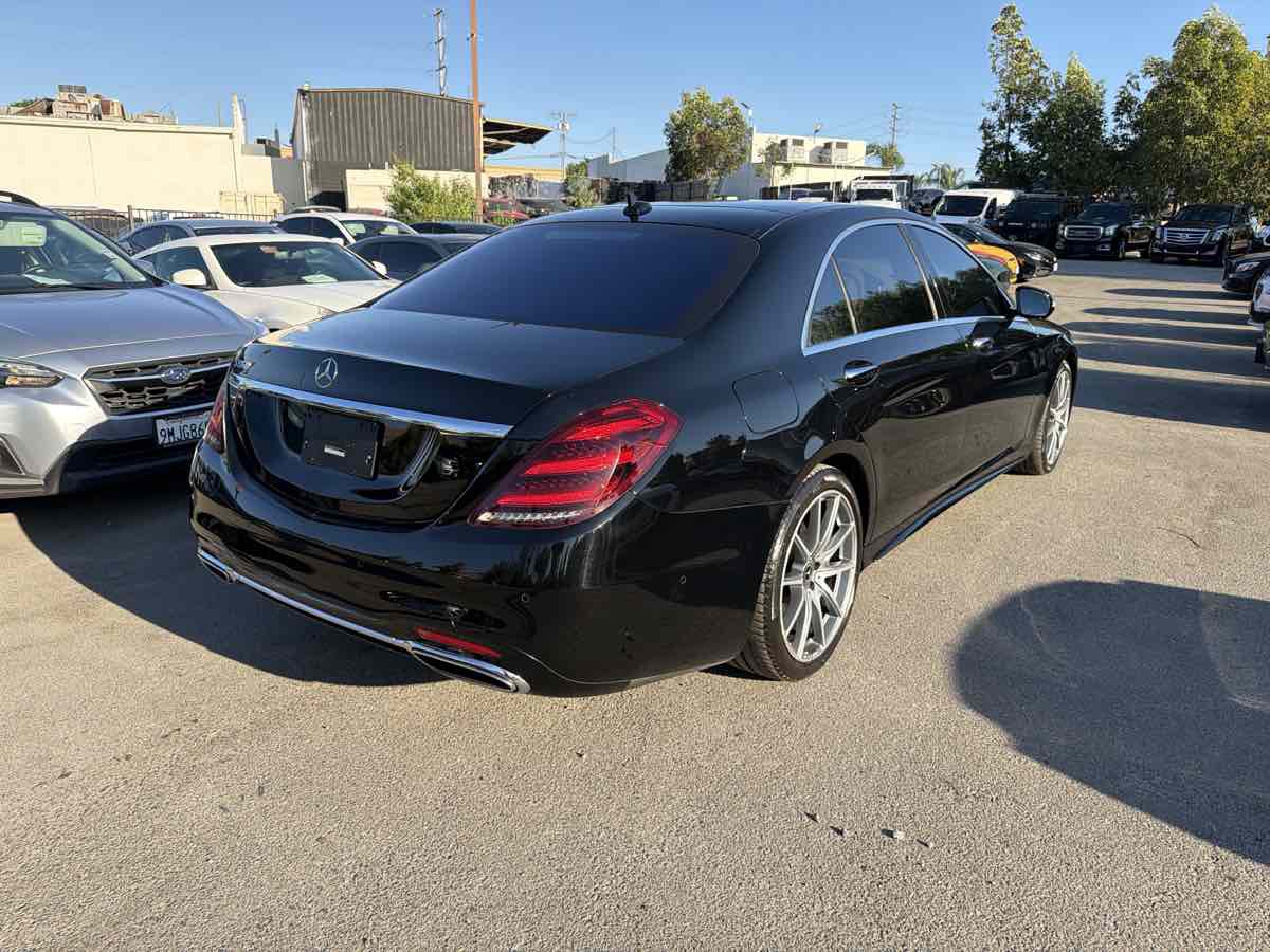 Mercedes-Benz s photo 7