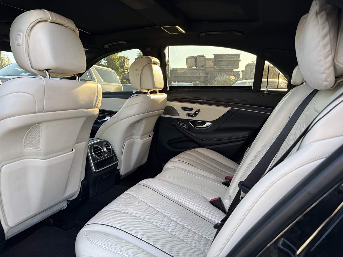 Mercedes-Benz s photo 11