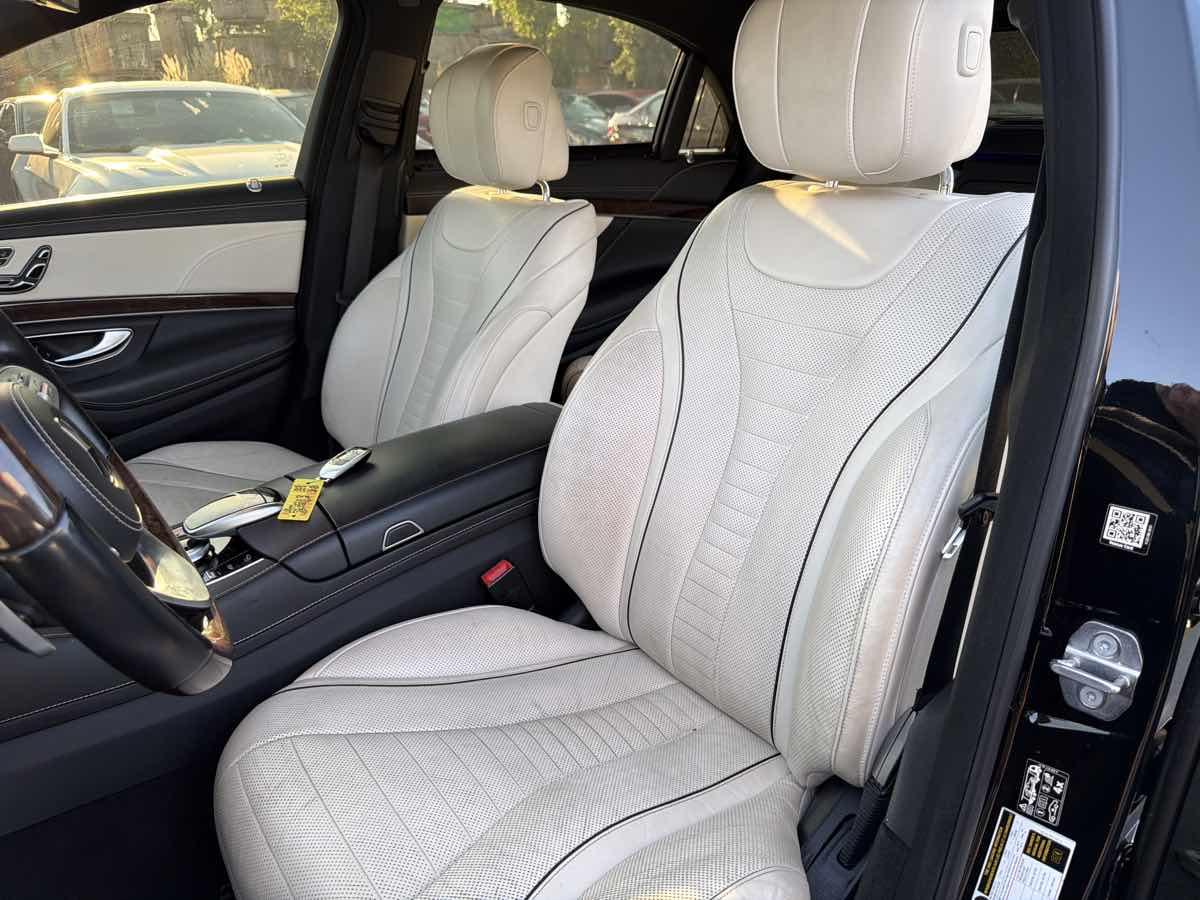 Mercedes-Benz s photo 14
