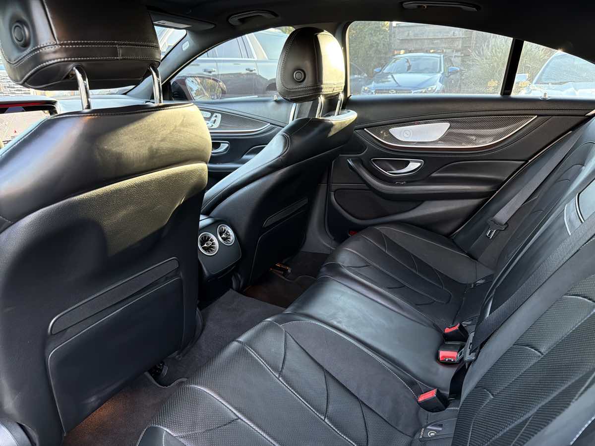 Mercedes-Benz CLS photo 9