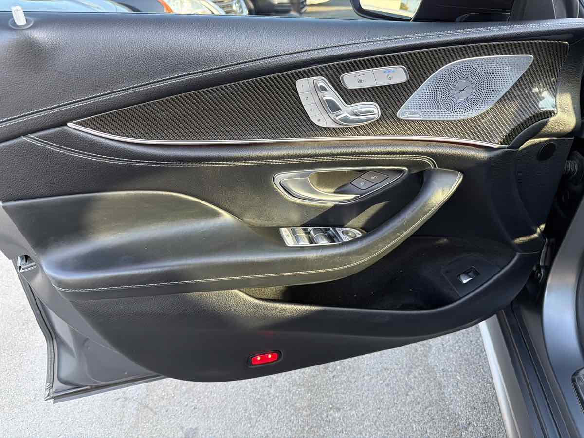 Mercedes-Benz CLS photo 13