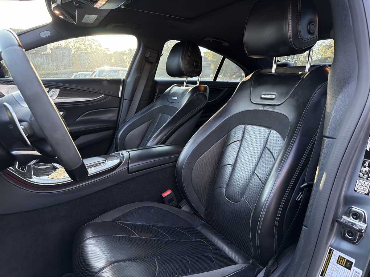 Mercedes-Benz CLS photo 14