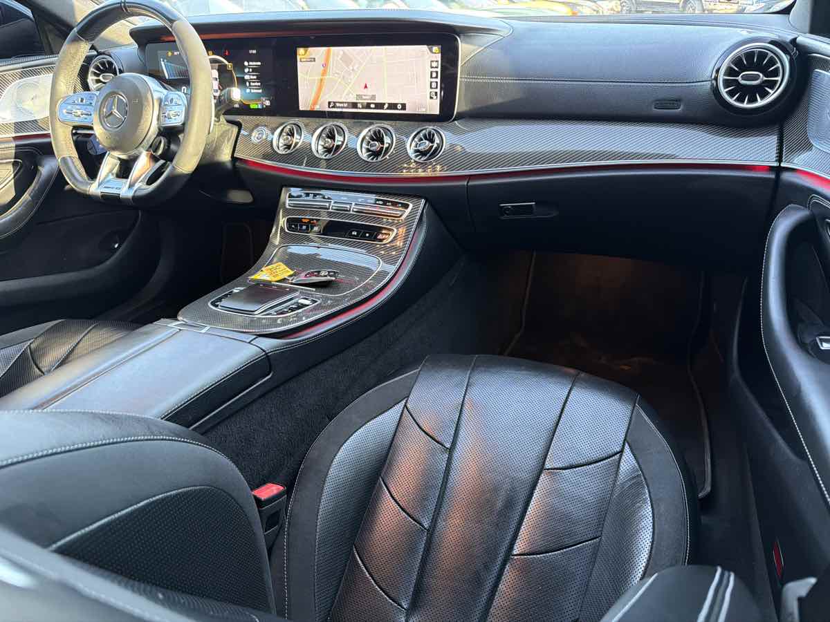 Mercedes-Benz CLS photo 18
