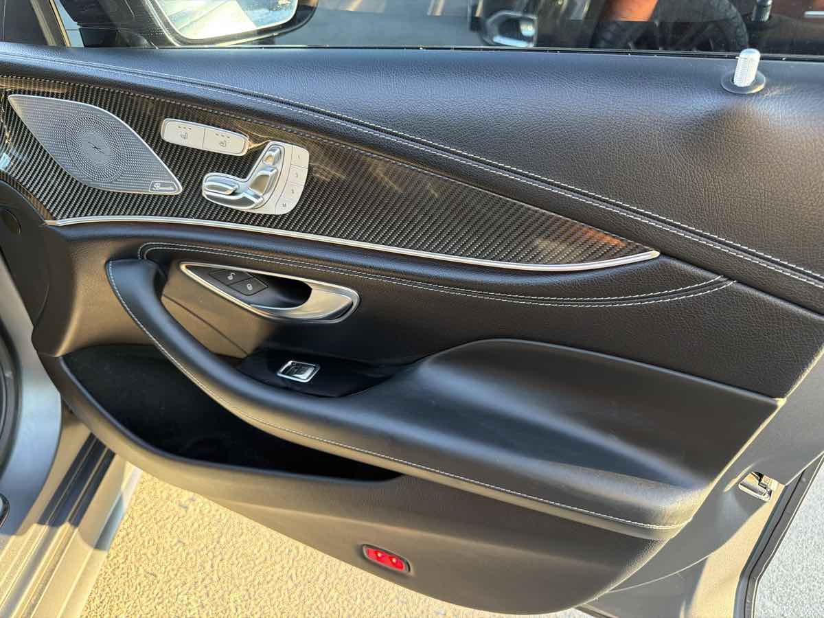 Mercedes-Benz CLS photo 20