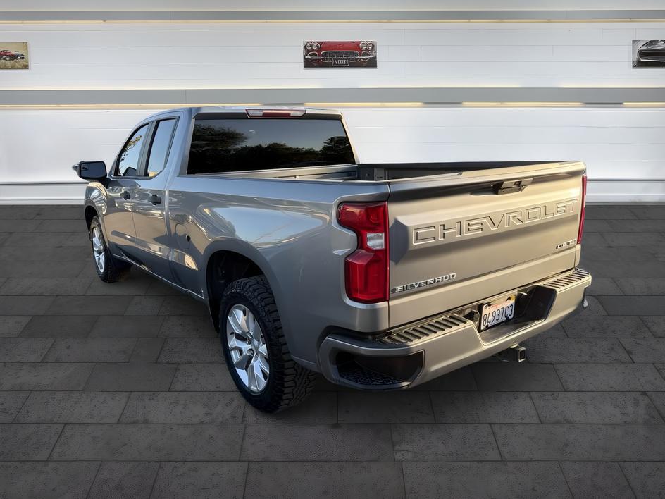 Chevrolet Silverado photo 5