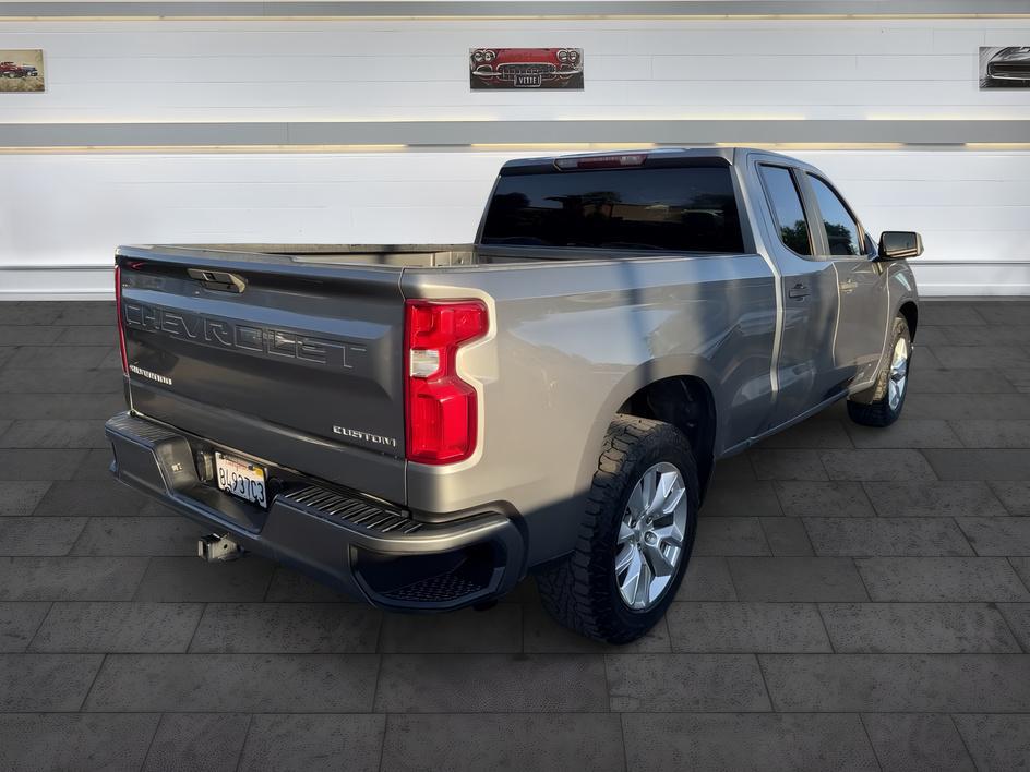 Chevrolet Silverado photo 8