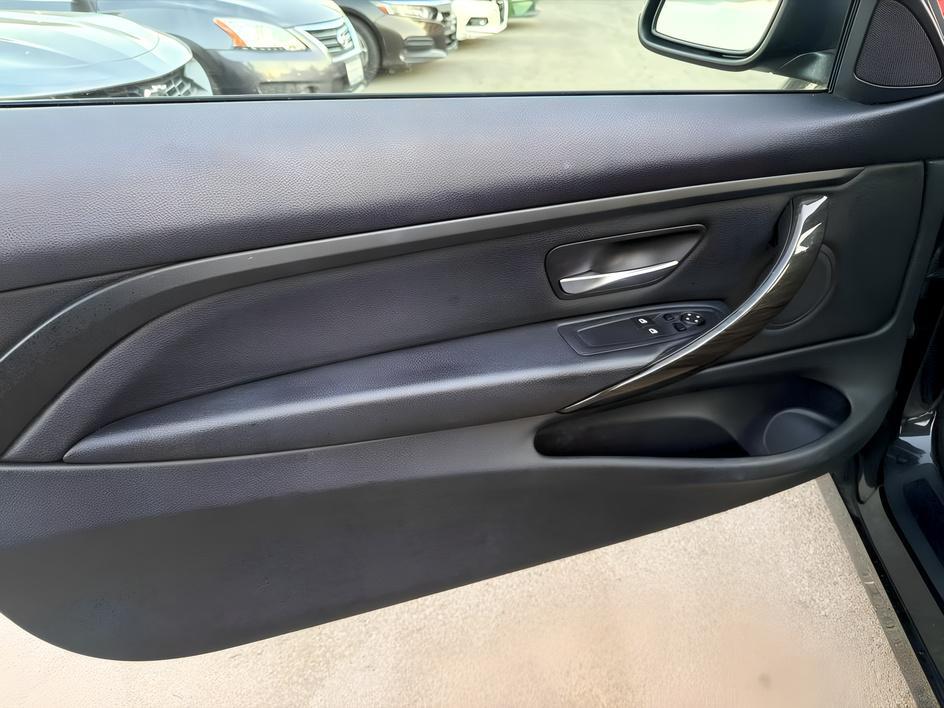BMW 4 Series photo 9