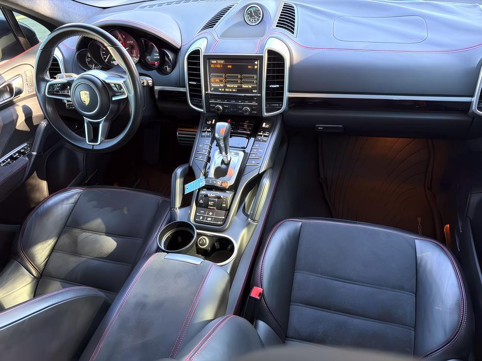 Porsche Cayenne photo 20