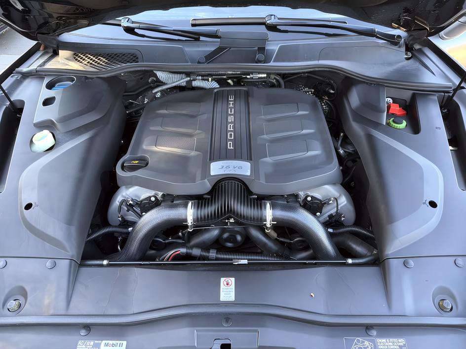 Porsche Cayenne photo 23