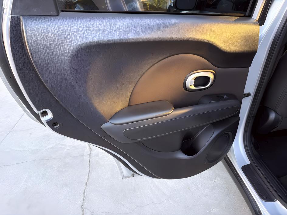 Kia Soul photo 10