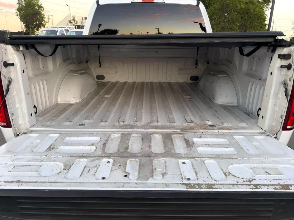 Ford F-150 photo 8