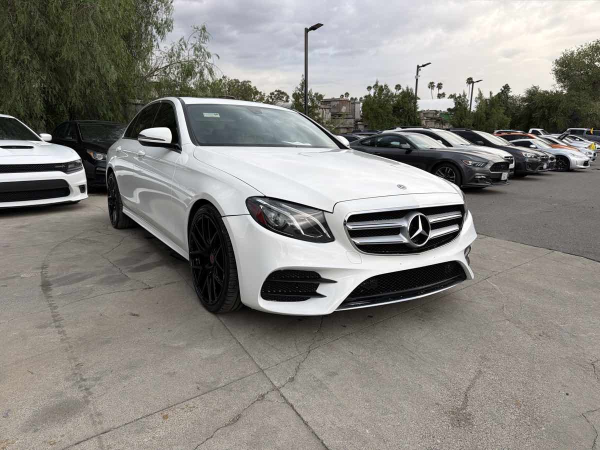2019 Mercedes-Benz E 300 RWD Sedan