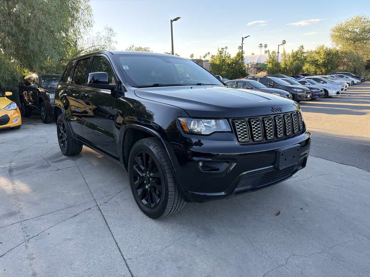 2017 Jeep Grand Cherokee Altitude