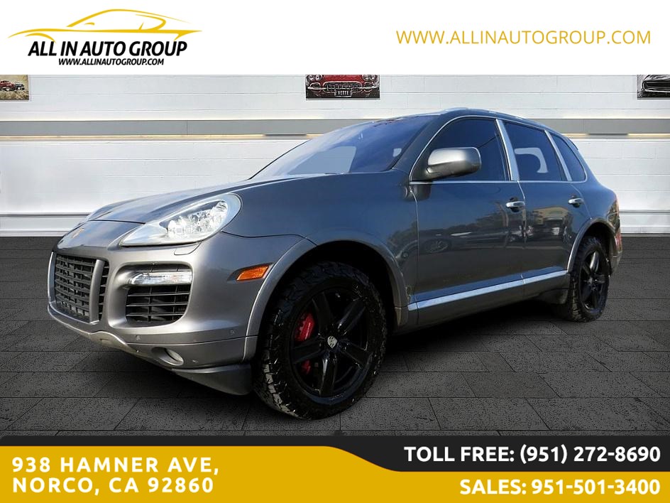 2008 Porsche Cayenne Turbo photo 2