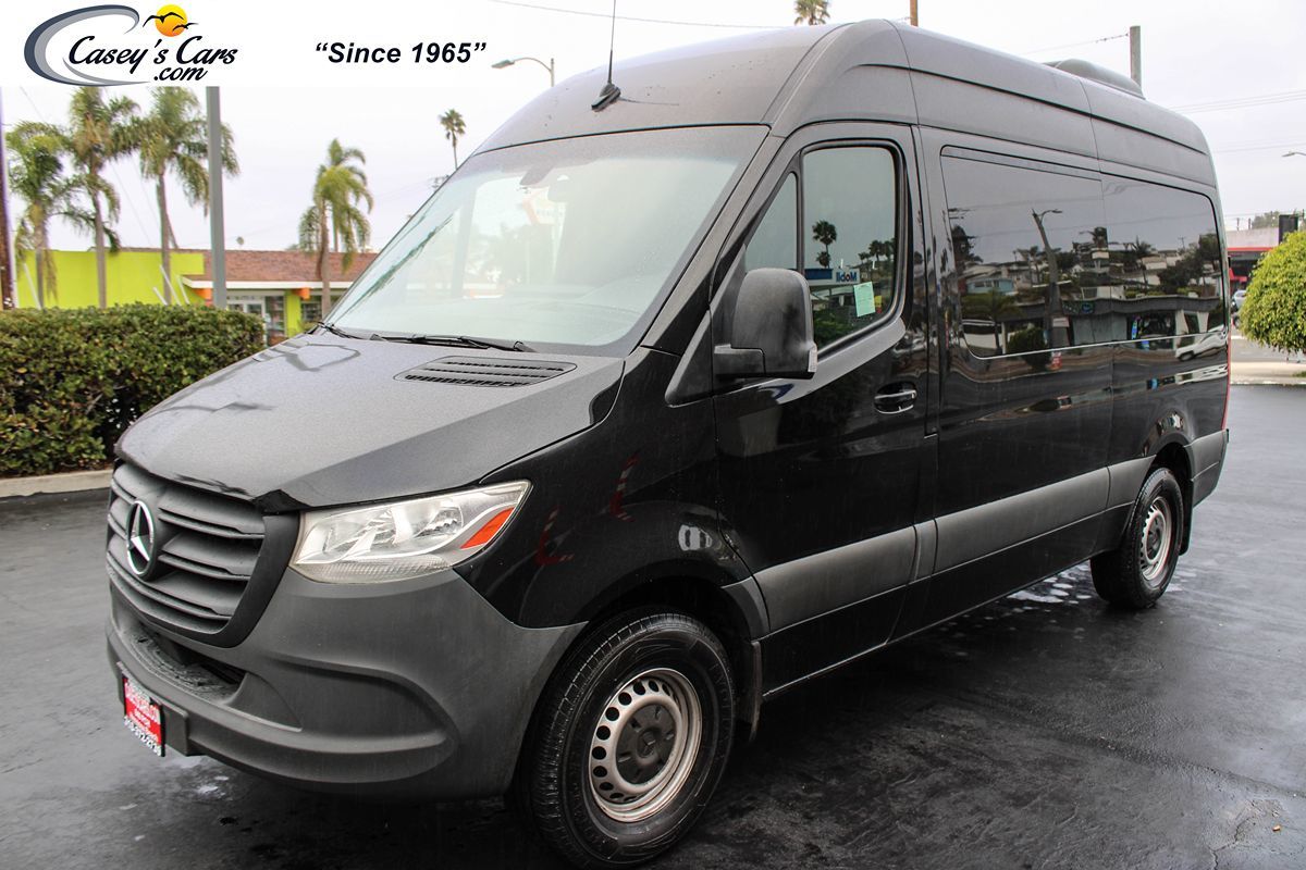 2019 Mercedes-Benz Sprinter Passenger Van 2500 High Roof V6 144" RWD