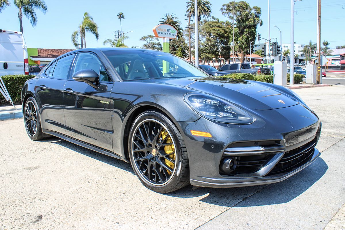 2019 Porsche Panamera Turbo S E-Hybrid photo 8