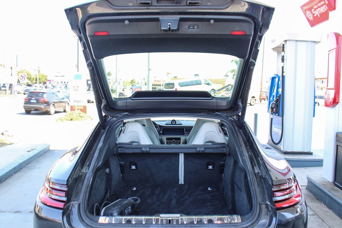 2019 Porsche Panamera Turbo S E-Hybrid photo 44