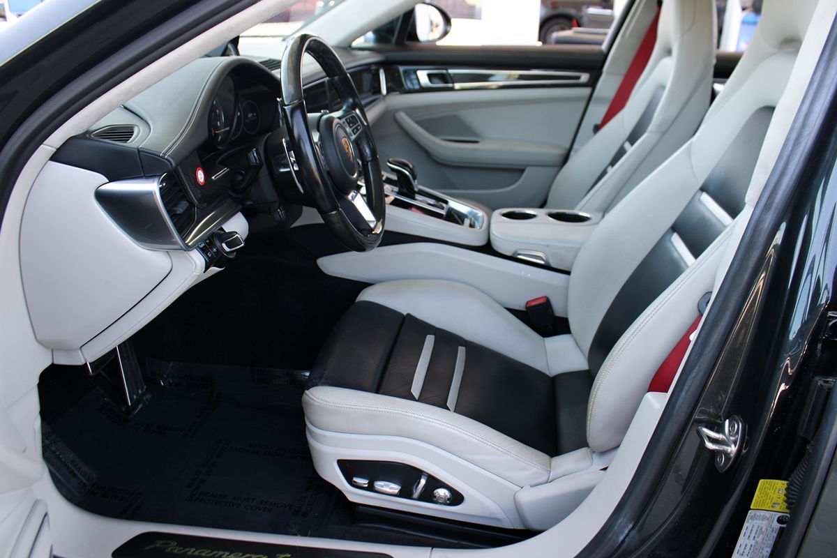 2019 Porsche Panamera Turbo S E-Hybrid photo 15