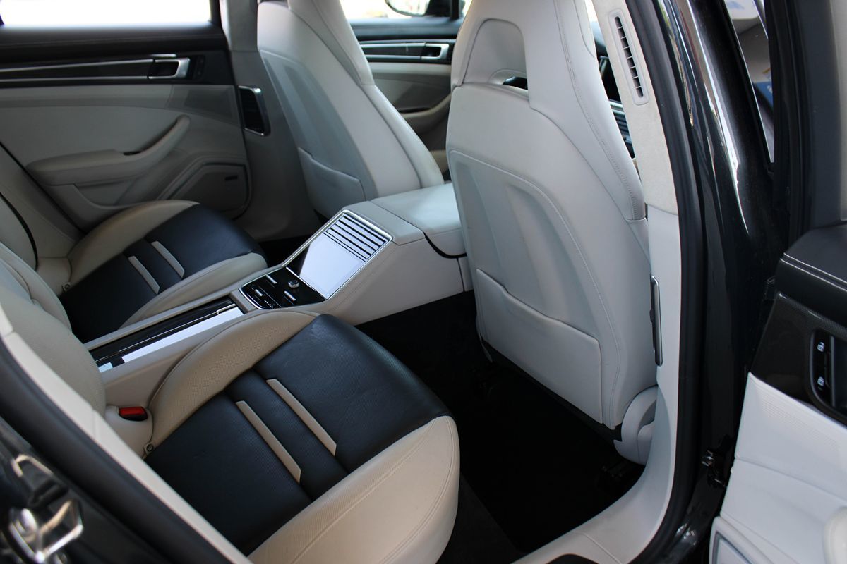 2019 Porsche Panamera Turbo S E-Hybrid photo 23