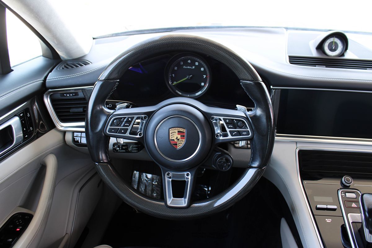 2019 Porsche Panamera Turbo S E-Hybrid photo 26