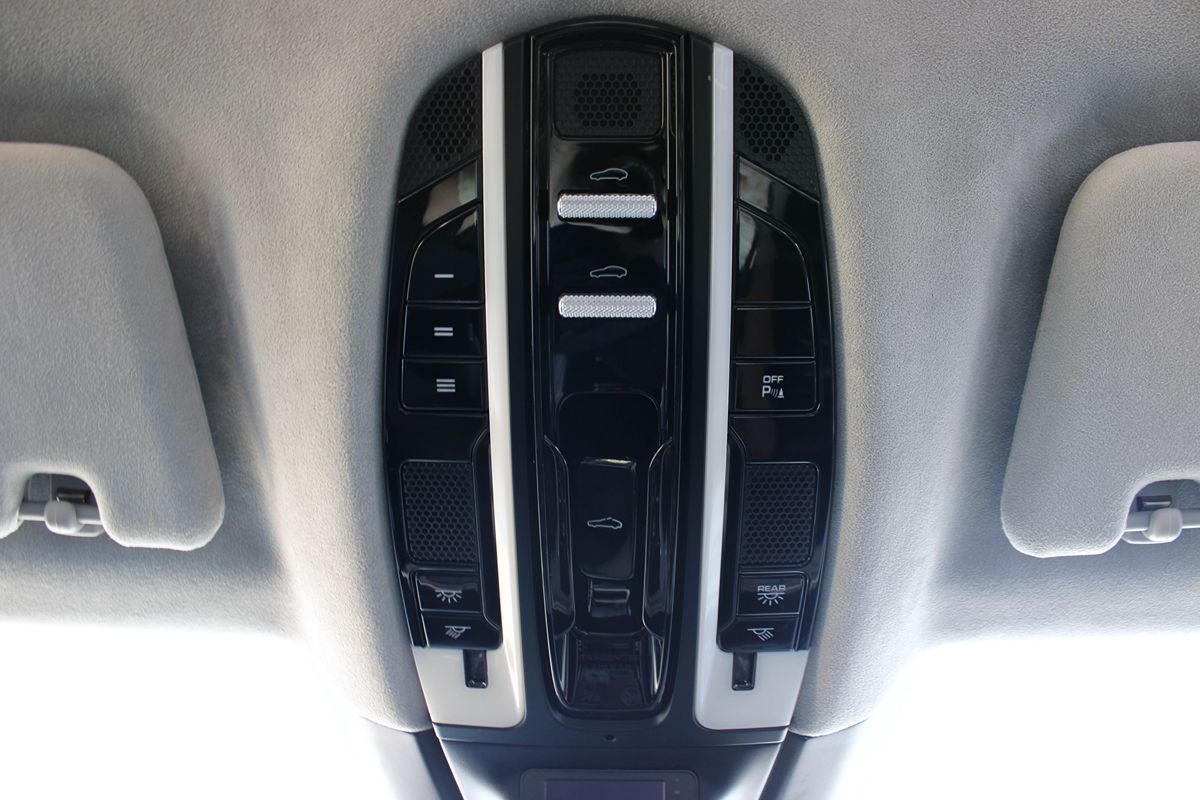 2019 Porsche Panamera Turbo S E-Hybrid photo 50