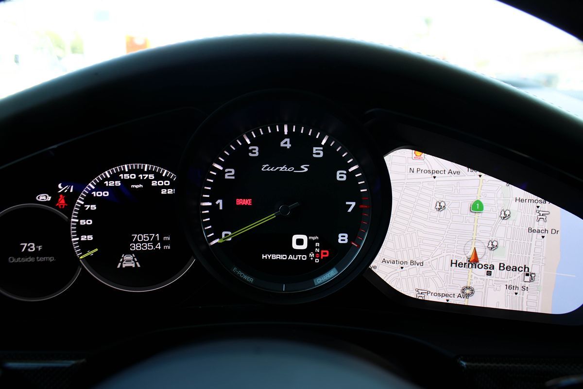 2019 Porsche Panamera Turbo S E-Hybrid photo 34