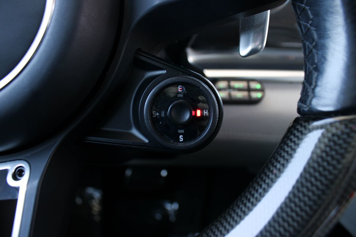 2019 Porsche Panamera Turbo S E-Hybrid photo 37