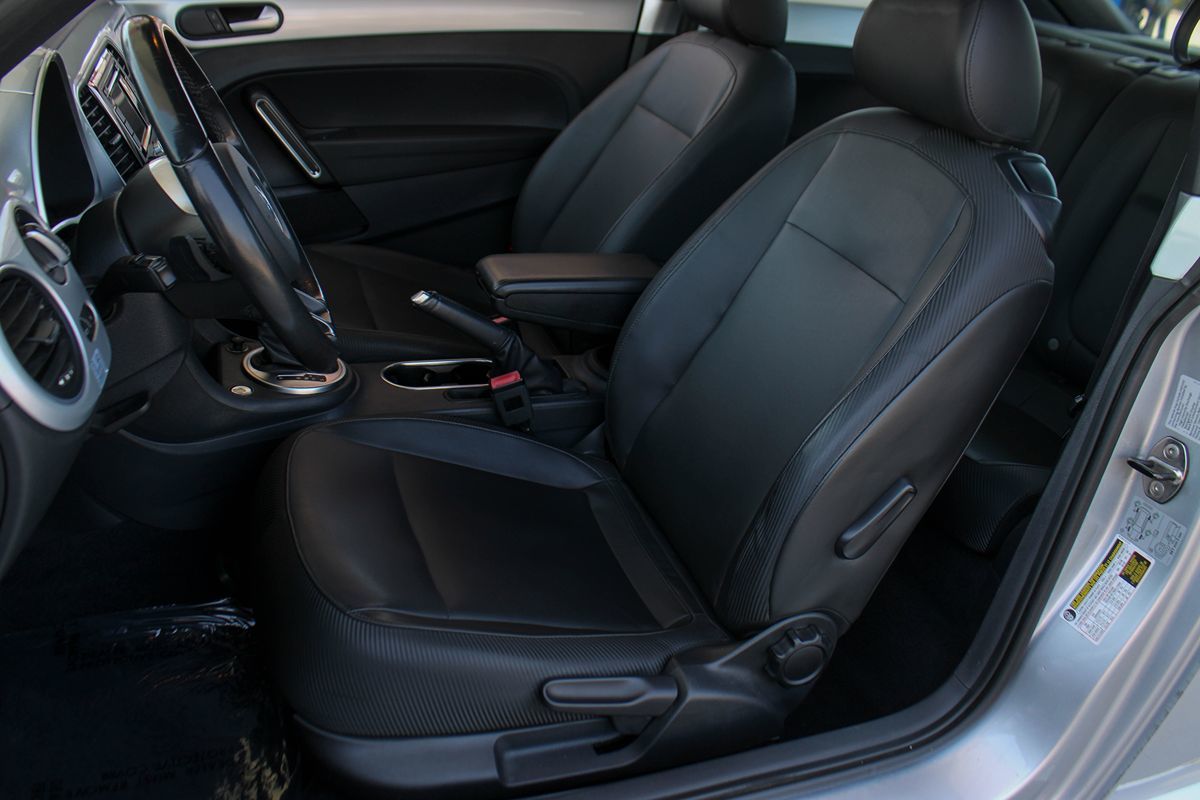 2014 Volkswagen Beetle TDI photo 15